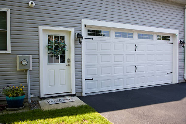 24/7 Emergency Garage Door Panel Replacement experts in Harrison County County, MS